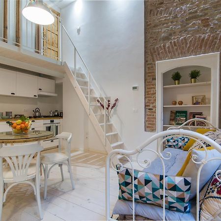 University Loft Apartment โบโลญญา ภายนอก รูปภาพ