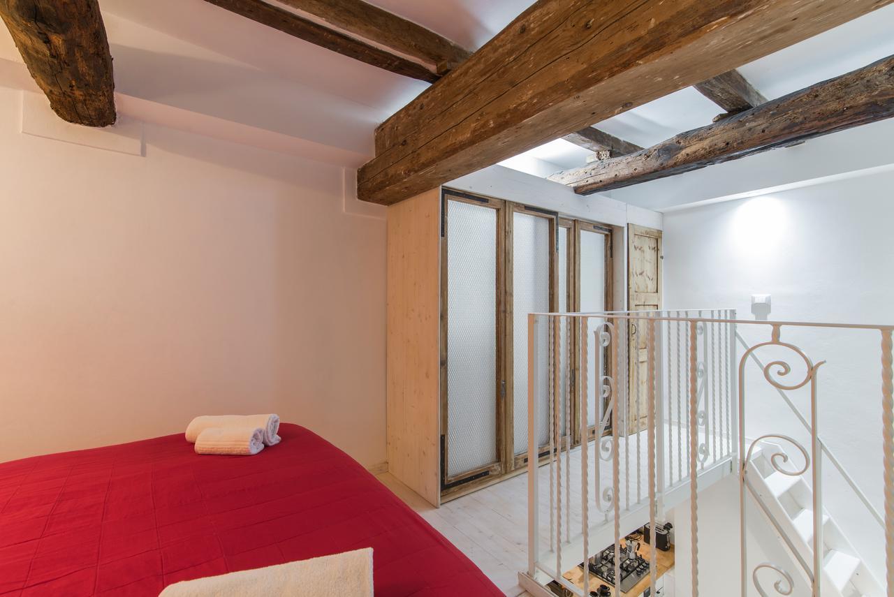 University Loft Apartment โบโลญญา ภายนอก รูปภาพ