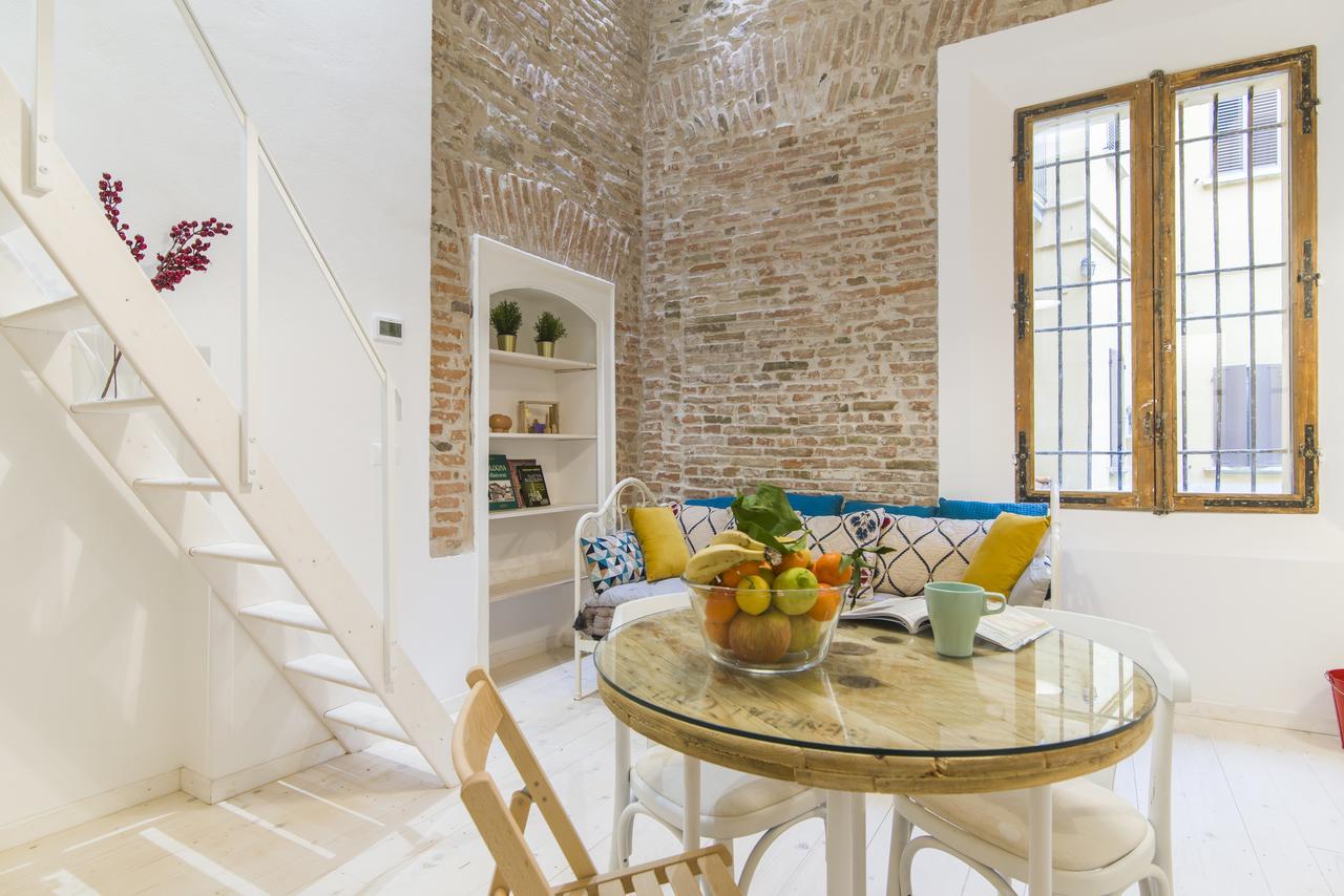 University Loft Apartment โบโลญญา ภายนอก รูปภาพ